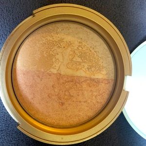 Too Faced Candlelight glow in Warm Glow